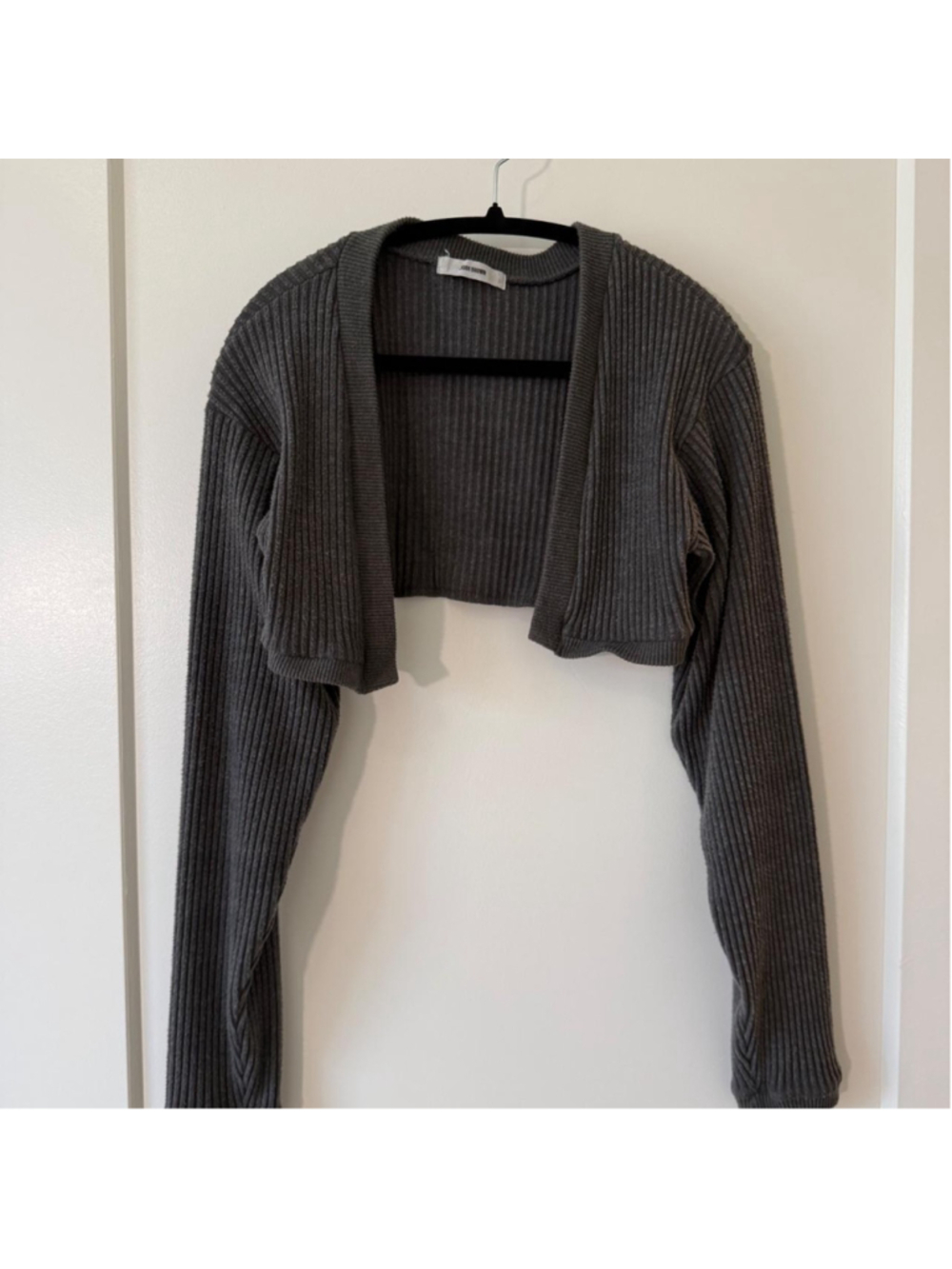 Joah brown luxe knit bowlero

Size s/m 
Very good condition 

Packed and ready t